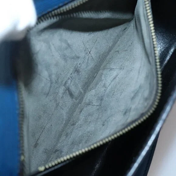 Authentic LOUIS VUITTON Epi Saint Cloud GM Shoulder Bag Toledo Blue M52195 LV - Picture 3 of 16